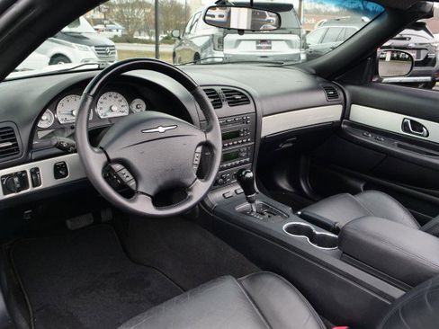 Used 2003 Ford Thunderbird image 2