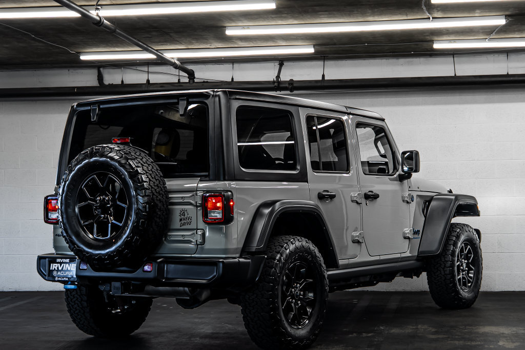Used 2024 Jeep Wrangler Unlimited AWD/4WD image 5