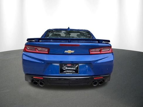 Used 2018 Chevrolet Camaro SS RWD image 15
