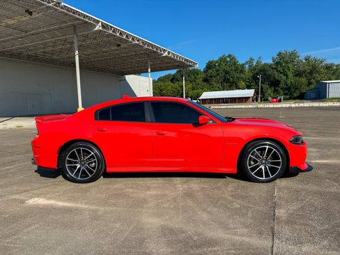 Used 2022 Dodge Charger R/T w/ Plus Group RWD image 14