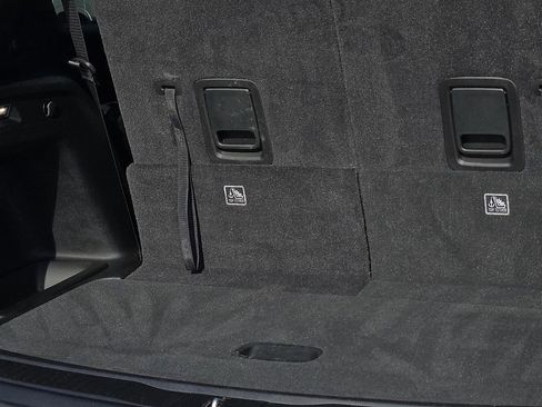 Used 2025 Jeep Grand Cherokee L Limited w/ Black Appearance Package image 8