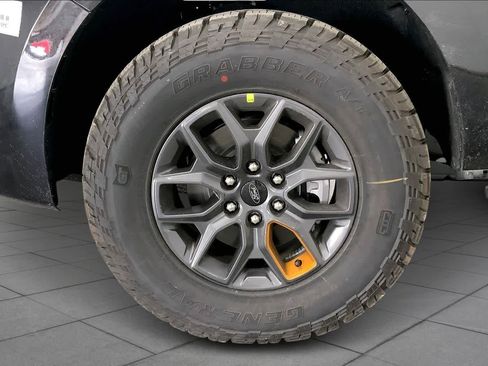 New 2026 Ford Expedition Tremor image 9