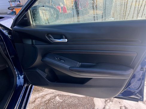 Used 2022 Nissan Altima 2.5 SR image 17