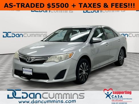 Used 2012 Toyota Camry LE image 1