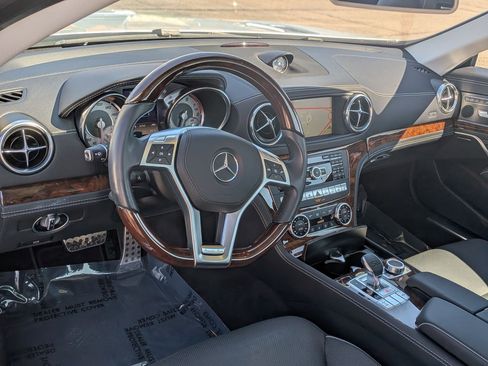 Used 2013 Mercedes-Benz SL 550 image 27