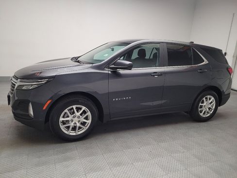 Used 2022 Chevrolet Equinox LT FWD image 2