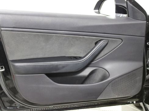 Used 2019 Tesla Model 3 Standard Range Plus image 22