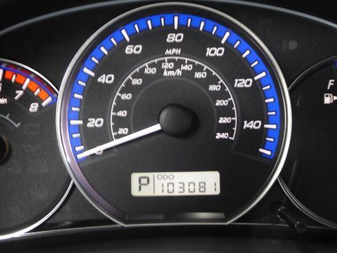 Used 2010 Subaru Forester 2.5X Premium w/ Popular Equipment Group 1A image 13