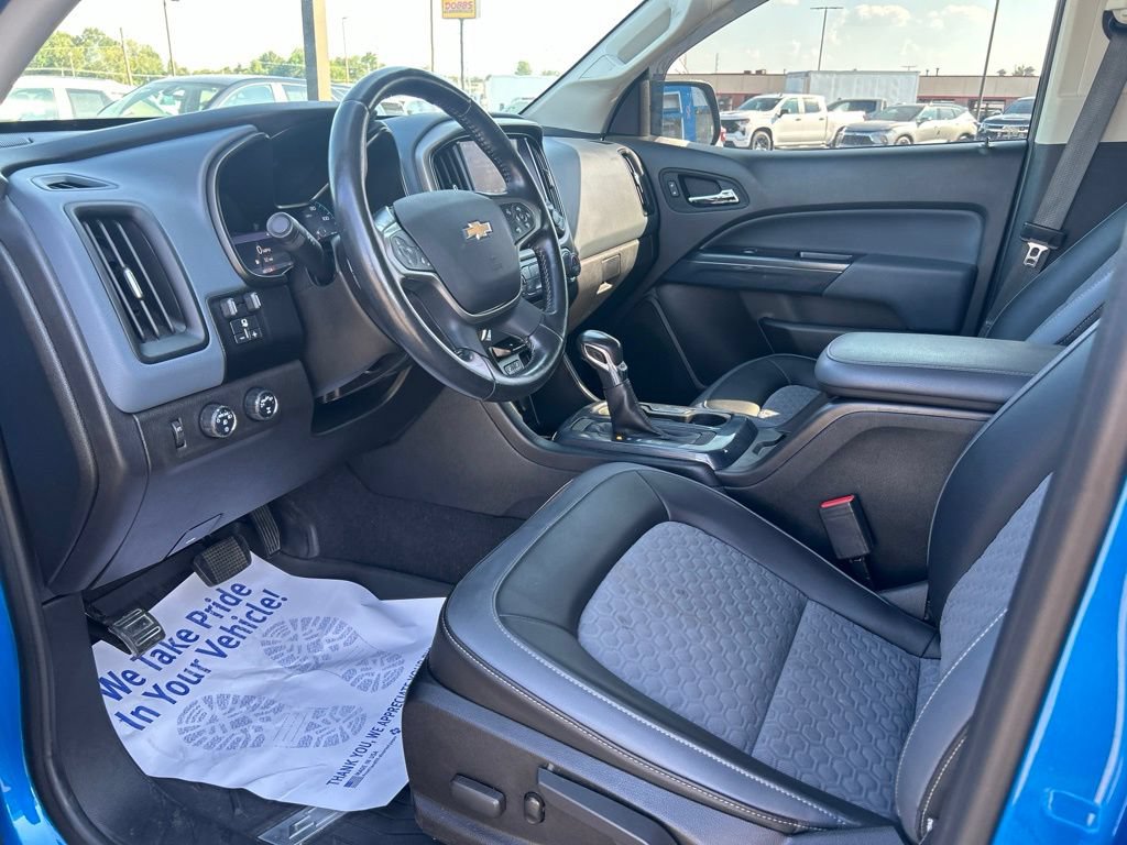 Used 2022 Chevrolet Colorado Z71 AWD/4WD image 12