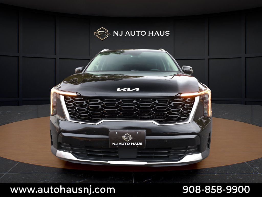 Used 2025 Kia Sorento EX AWD/4WD image 3