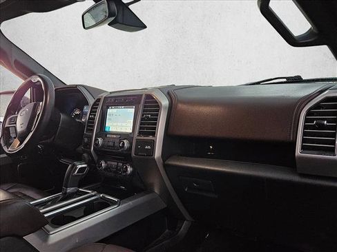 Used 2017 Ford F150 Platinum w/ Equipment Group 701A Luxury image 21