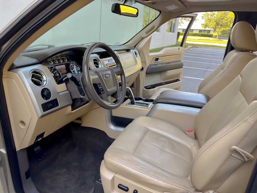 Used 2011 Ford F150 Lariat w/ Lariat Plus Pkg AWD/4WD image 17