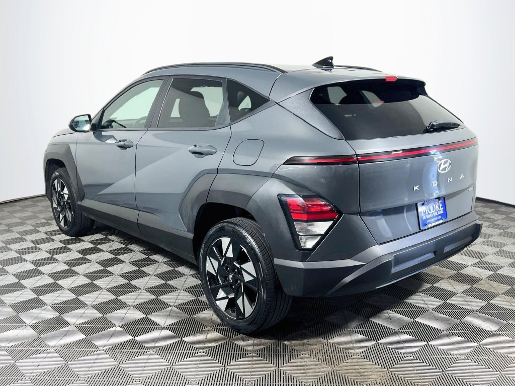 Used 2025 Hyundai Kona SEL AWD/4WD image 5