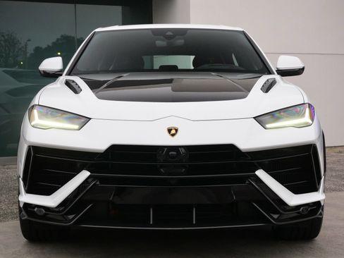 Used 2024 Lamborghini Urus Performante AWD/4WD image 5