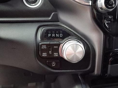 Used 2024 RAM 1500 Laramie AWD/4WD image 30