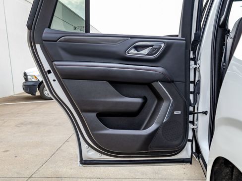 Used 2022 Chevrolet Tahoe RST w/ Sport Performance Package image 41