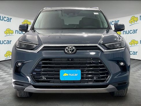 Used 2025 Toyota Grand Highlander Limited image 2