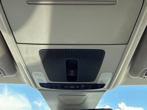 Used 2023 Honda Civic Touring image 19