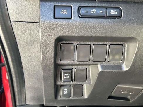 Used 2022 Nissan Frontier SV RWD image 20