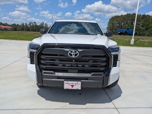 New 2025 Toyota Tundra SR image 2