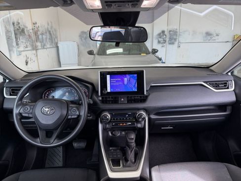 Used 2025 Toyota RAV4 XLE image 35