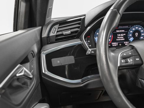 Used 2021 Audi Q3 2.0T Premium w/ Convenience Package image 18