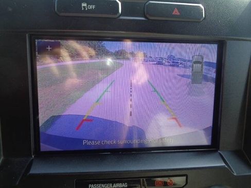 Used 2022 Ford F250 XL w/ Power Equipment Group AWD/4WD image 19