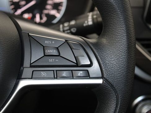 Used 2024 Nissan Altima 2.5 SV image 35