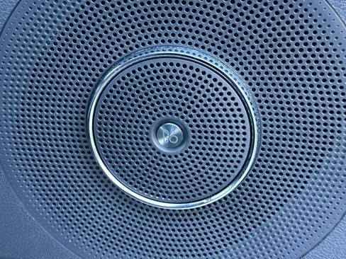 Used 2022 Ford Expedition Limited image 23