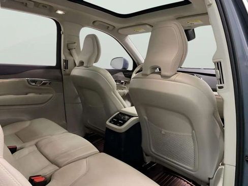 Used 2023 Volvo XC90 T8 Plus w/ Protection Package Premier AWD/4WD image 10