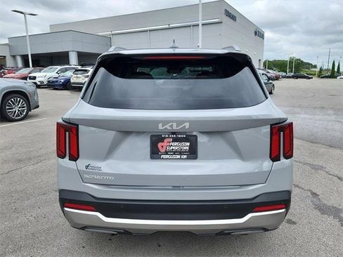 New 2026 Kia Sorento SX image 4