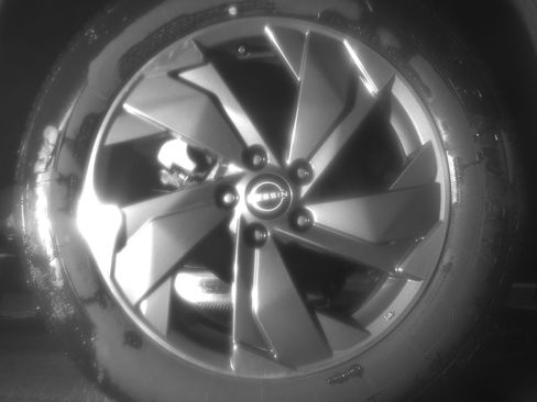 Used 2025 Nissan Rogue SV FWD image 15