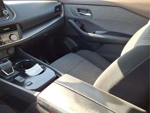 Certified 2023 Nissan Rogue SV image 12