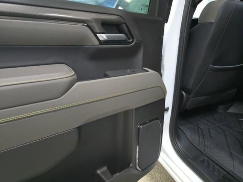 Used 2025 Chevrolet Silverado 1500 ZR2 w/ Technology Package image 9