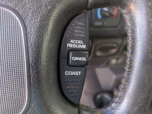 Used 2000 Dodge Ram 2500 Truck 4x4 Quad Cab image 24