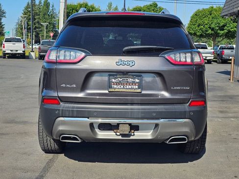 Used 2019 Jeep Cherokee Limited w/ Technology Group AWD/4WD image 4