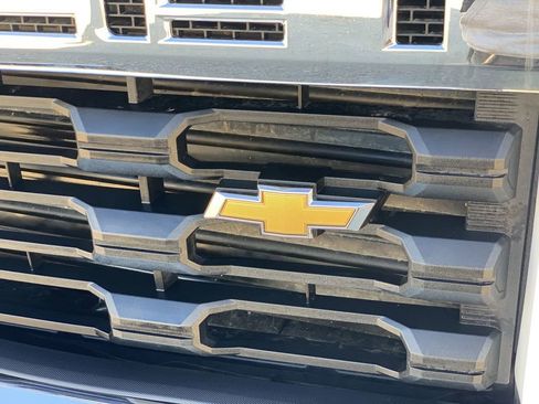 Used 2023 Chevrolet Silverado 3500 LT image 29