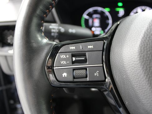 Used 2023 Honda CR-V Sport Touring image 10