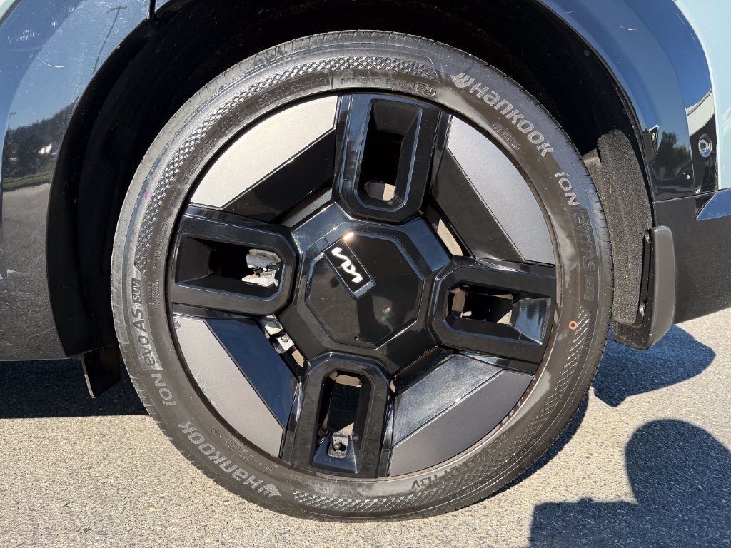 Certified 2024 Kia EV9 GT-Line AWD/4WD image 9