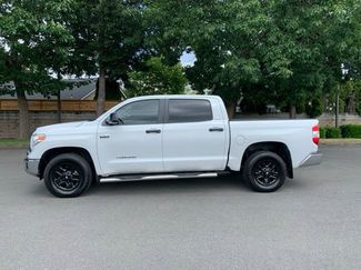 Used 2017 Toyota Tundra SR5 w/ SR5 Upgrade Package AWD/4WD video 2