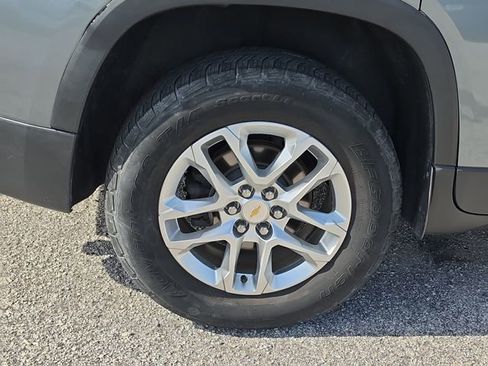 Used 2020 Chevrolet Traverse LS FWD image 5