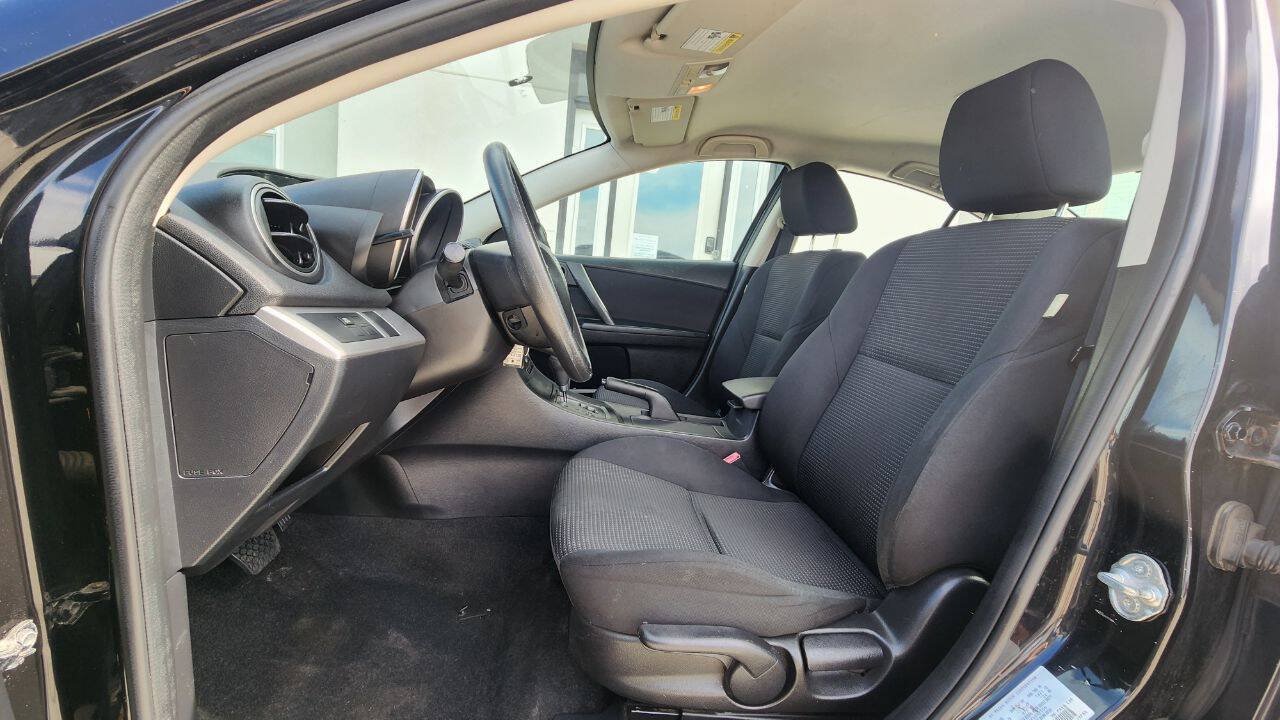 Used 2013 MAZDA MAZDA3 i Sport FWD image 10