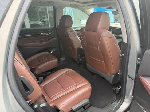 Used 2018 Buick Enclave Avenir w/ Avenir Technology Package image 7