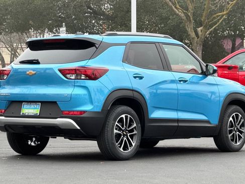 New 2026 Chevrolet TrailBlazer LT w/ Convenience Package image 3