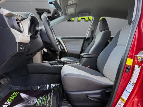 Used 2015 Toyota RAV4 LE AWD/4WD image 15