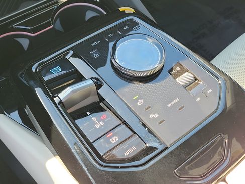 New 2027 BMW i5 eDrive40 RWD image 20