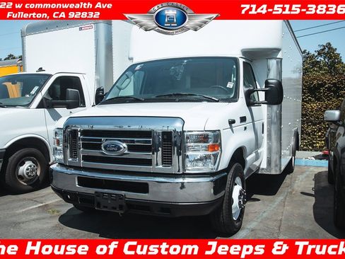 Used 2019 Ford E-350 and Econoline 350 Super Duty image 1