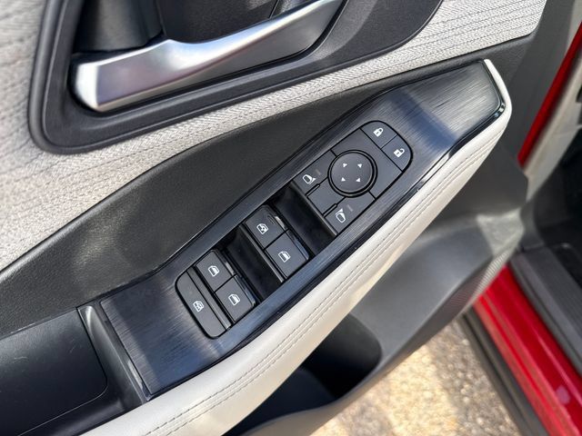 Certified 2023 Nissan Rogue SV FWD image 12