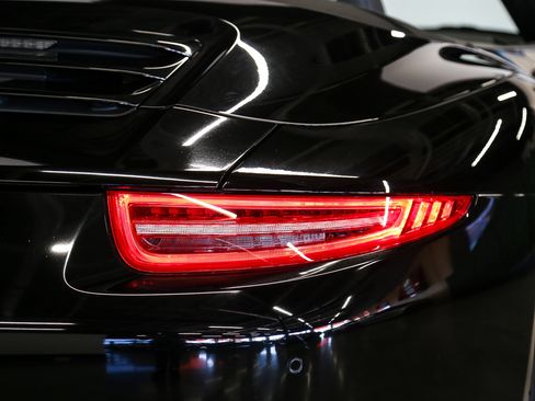 Used 2013 Porsche 911 Carrera S RWD image 26