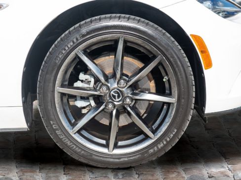 Used 2018 MAZDA MX-5 Miata RF Grand Touring image 24